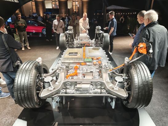 Mercedes-Benz GLC (2025)