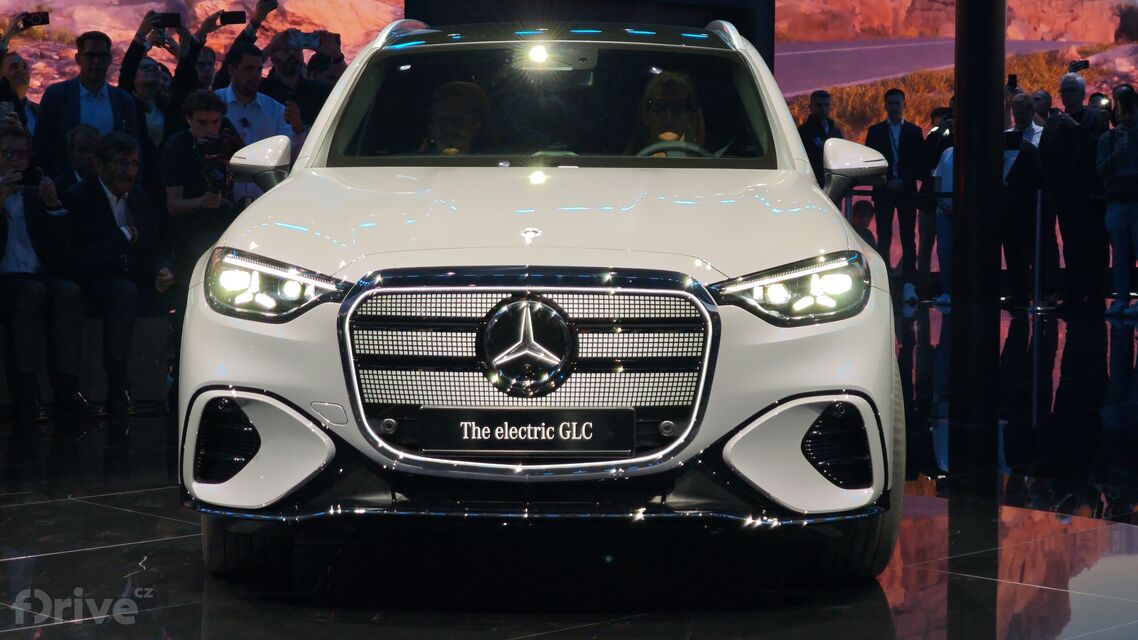 Mercedes-Benz GLC (2025)