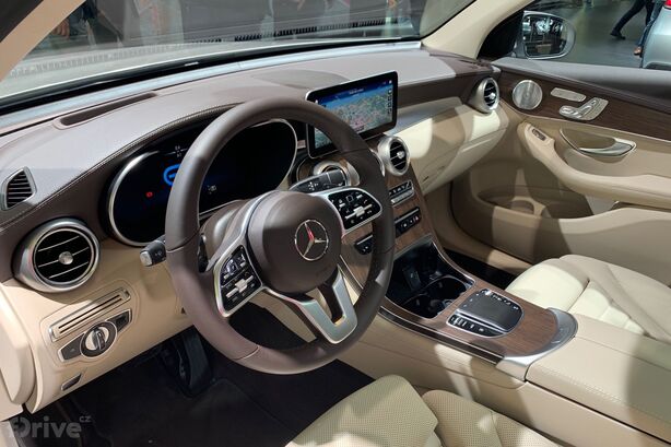 Mercedes-Benz GLC 300e (2019)