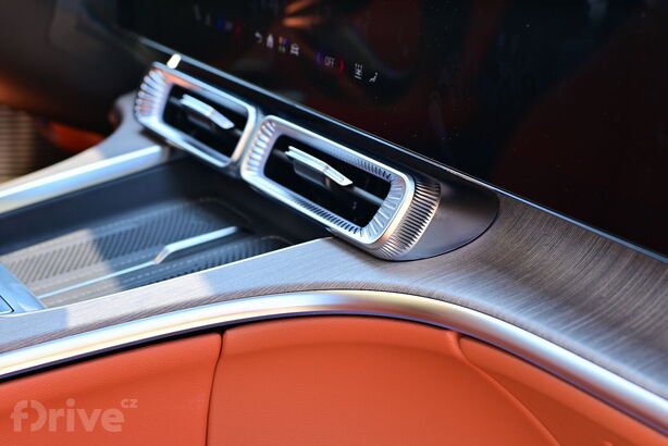 Mercedes-Benz GLC EQ (2025)