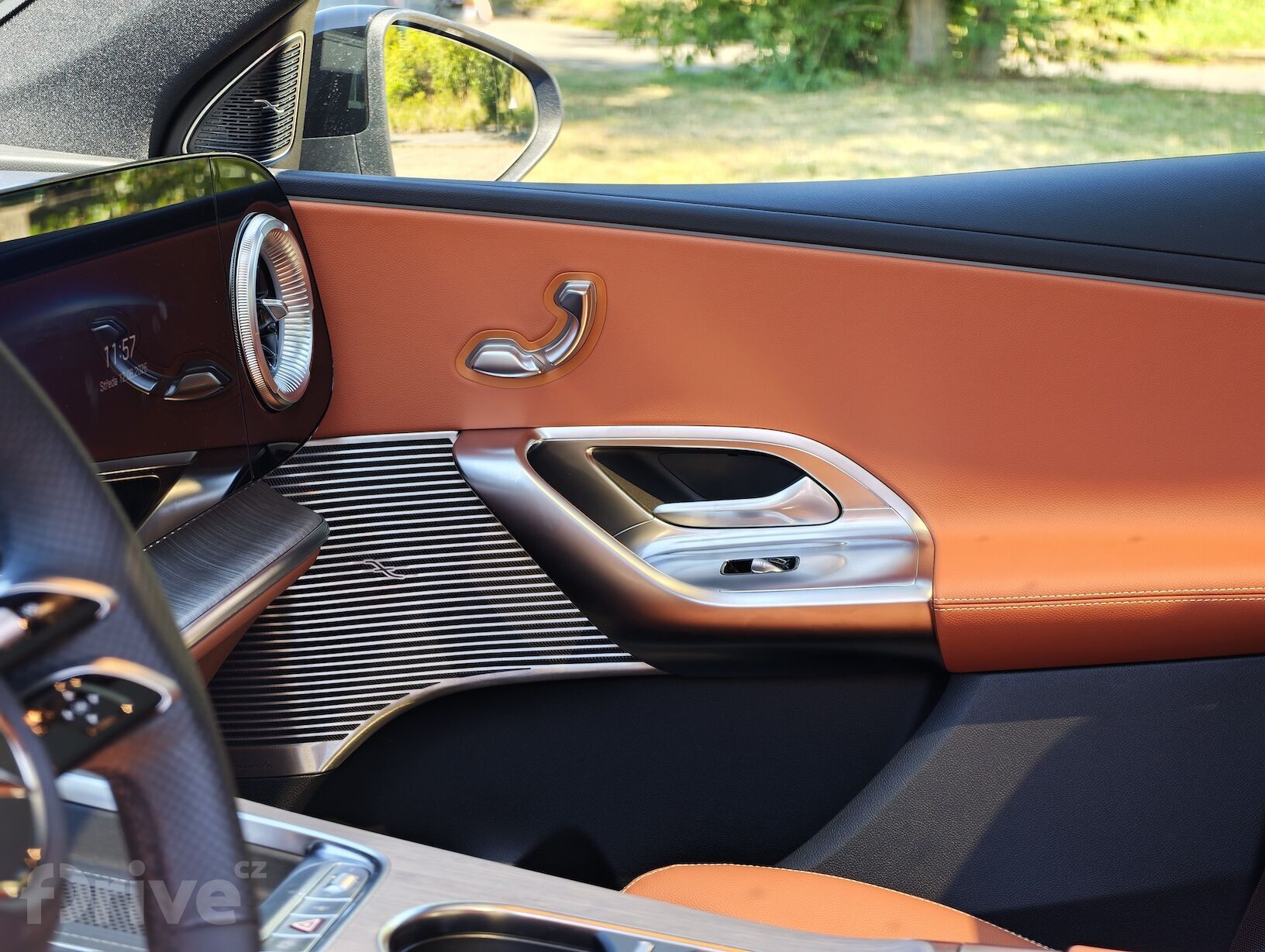 Mercedes-Benz GLC EQ (2025)