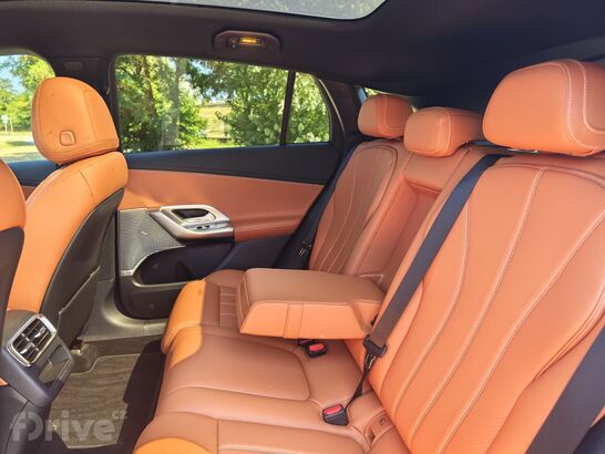 Mercedes-Benz GLC EQ (2025)