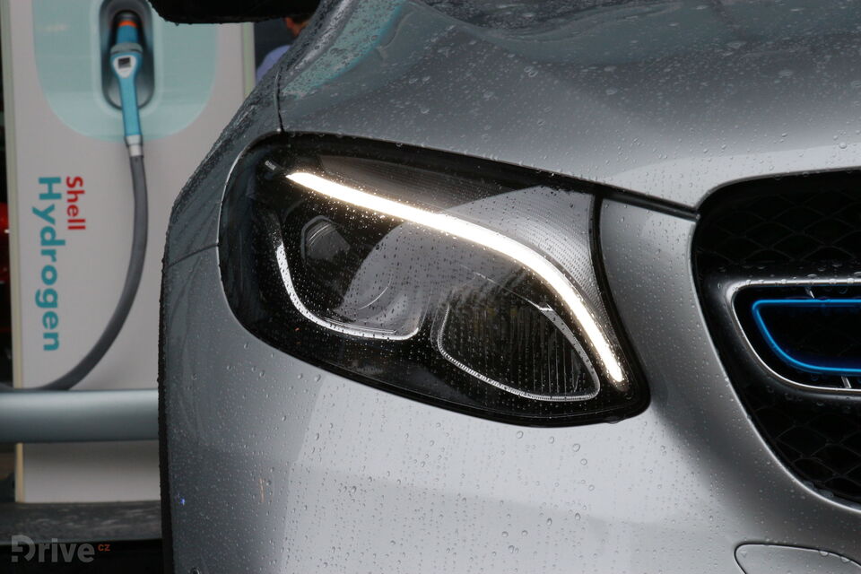 Mercedes-Benz GLC F-CELL