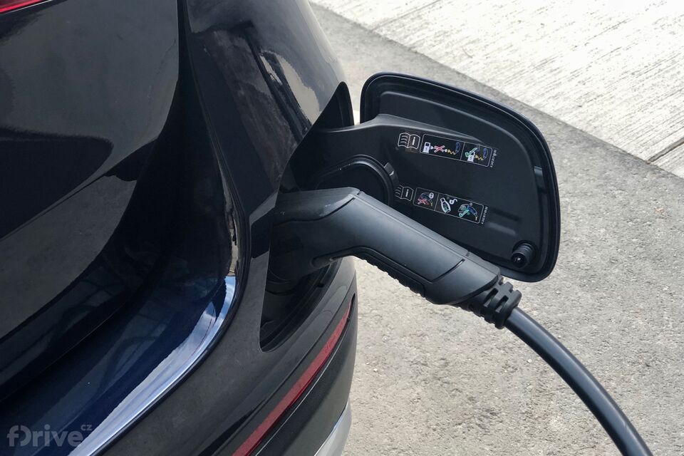 Mercedes-Benz GLC F-CELL