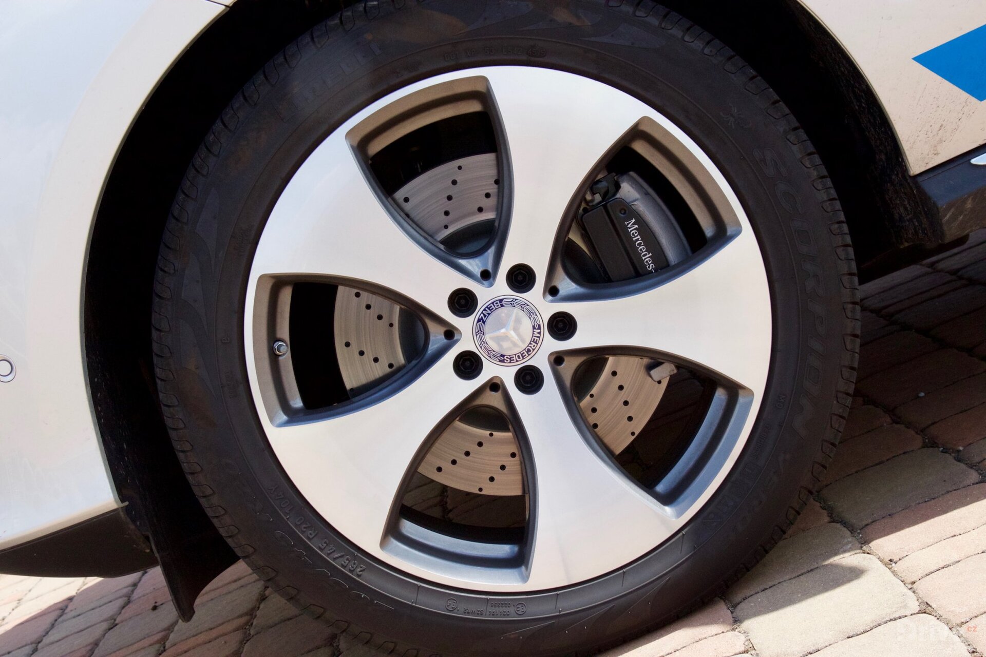 Mercedes-Benz GLE 500 e