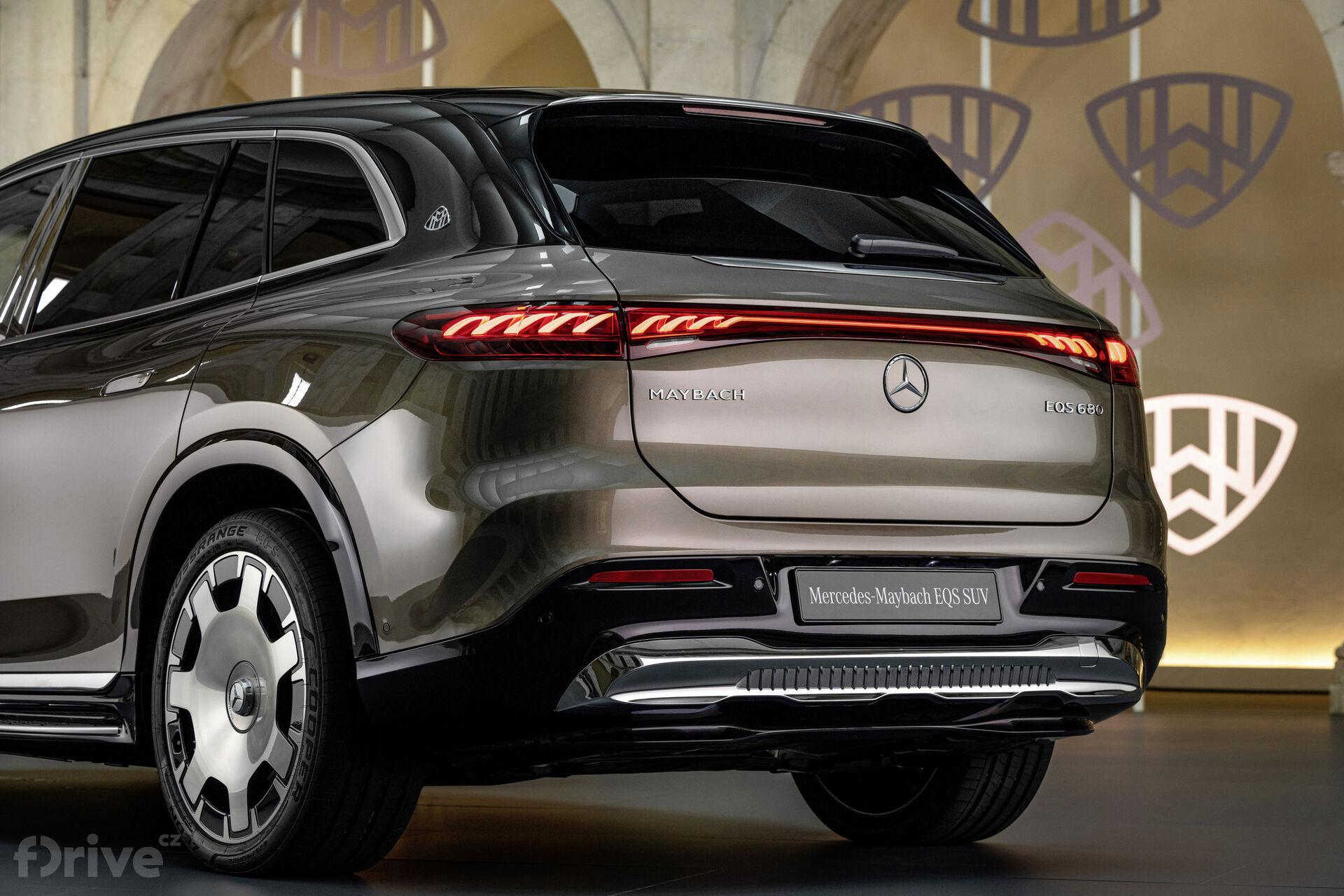 Mercedes-Benz Maybach EQS SUV