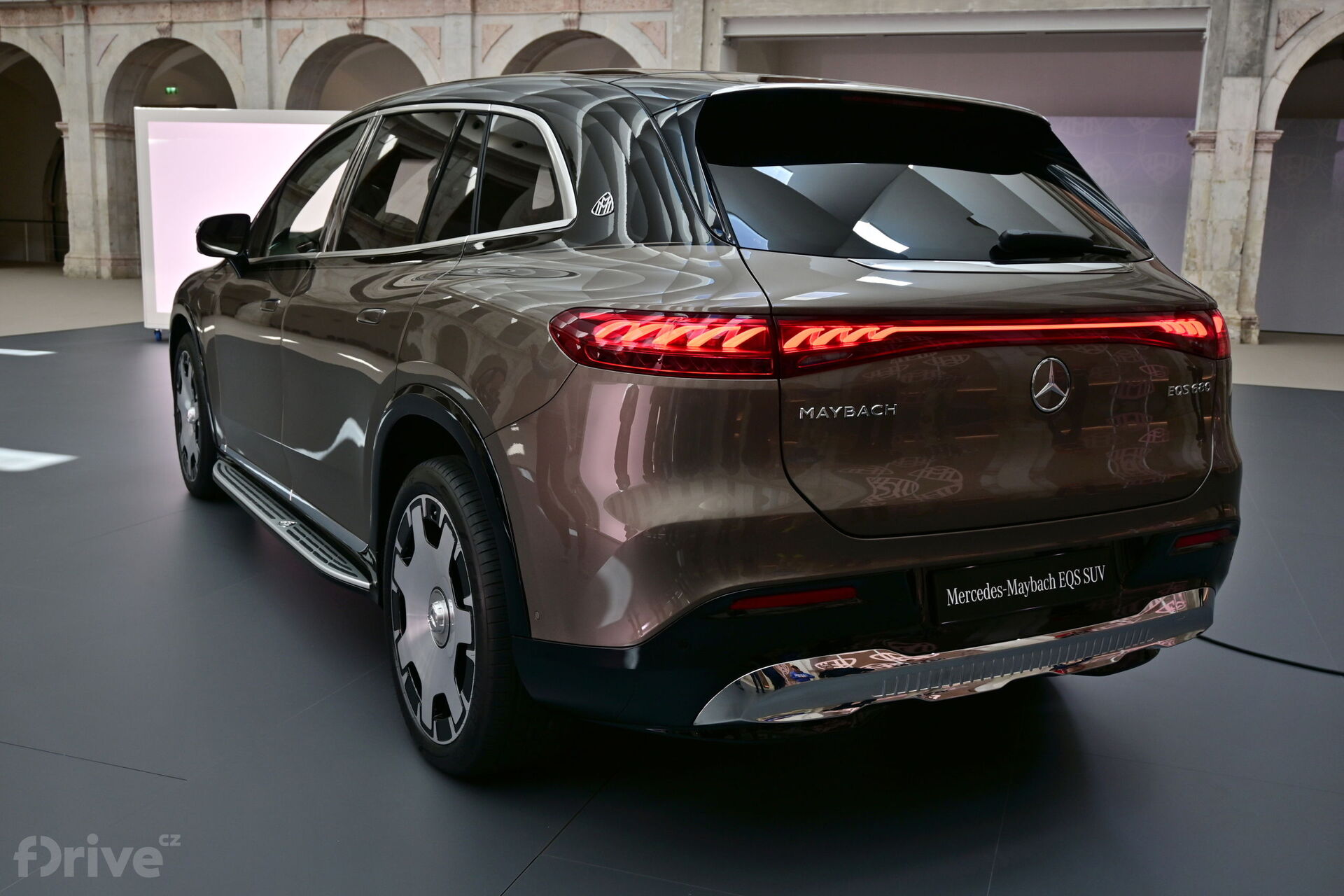 Mercedes-Benz Maybach EQS SUV