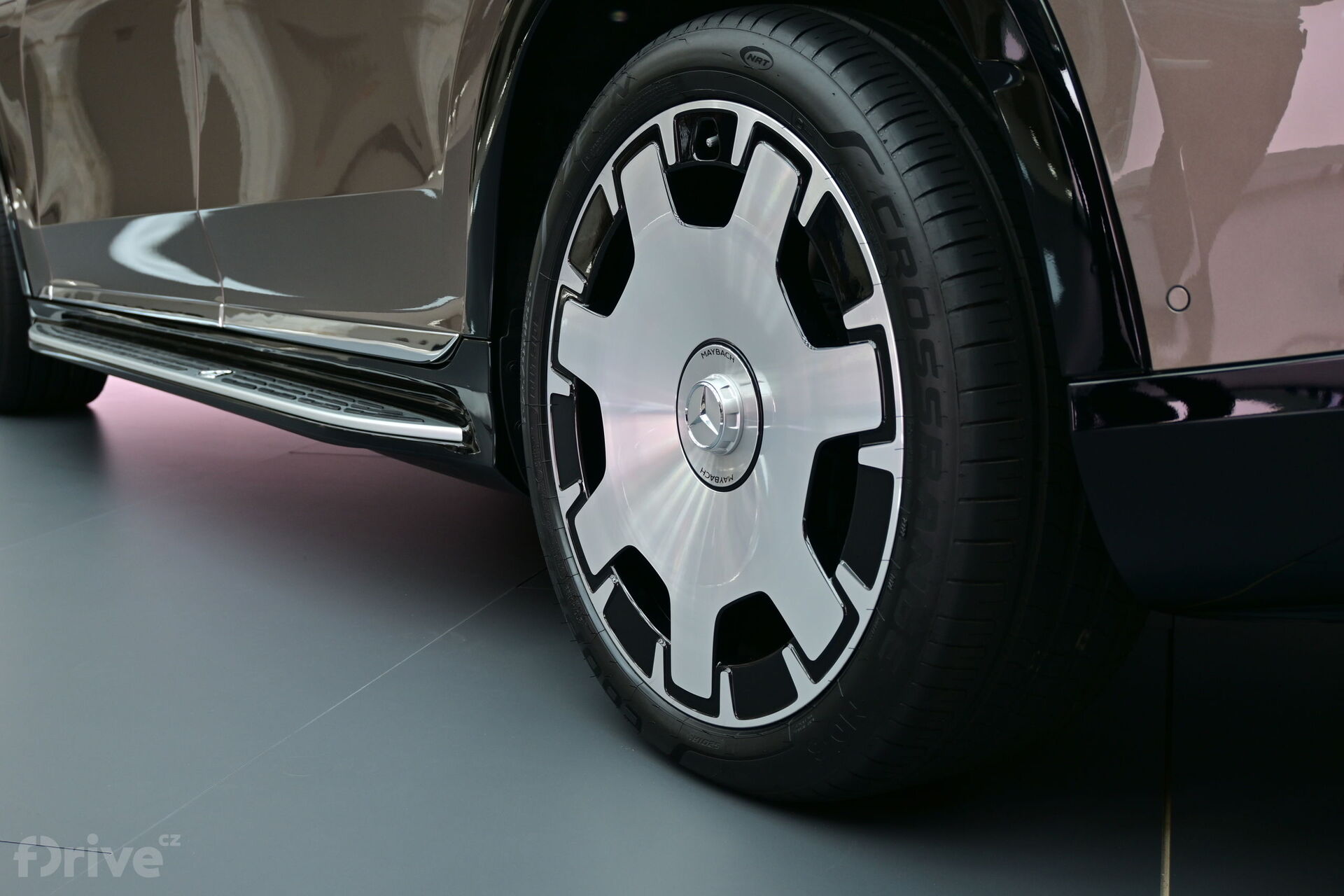 Mercedes-Benz Maybach EQS SUV