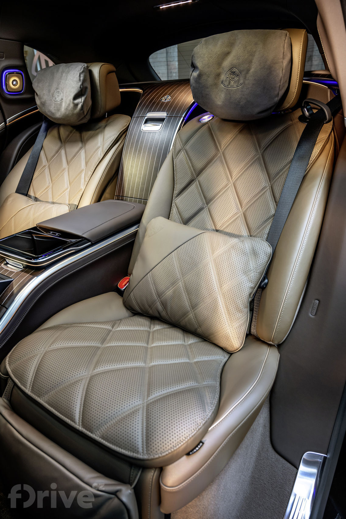 Mercedes-Benz Maybach EQS SUV