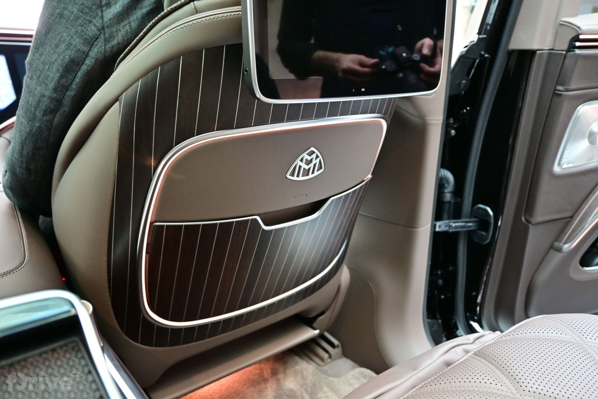 Mercedes-Benz Maybach EQS SUV