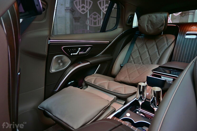 Mercedes-Benz Maybach EQS SUV