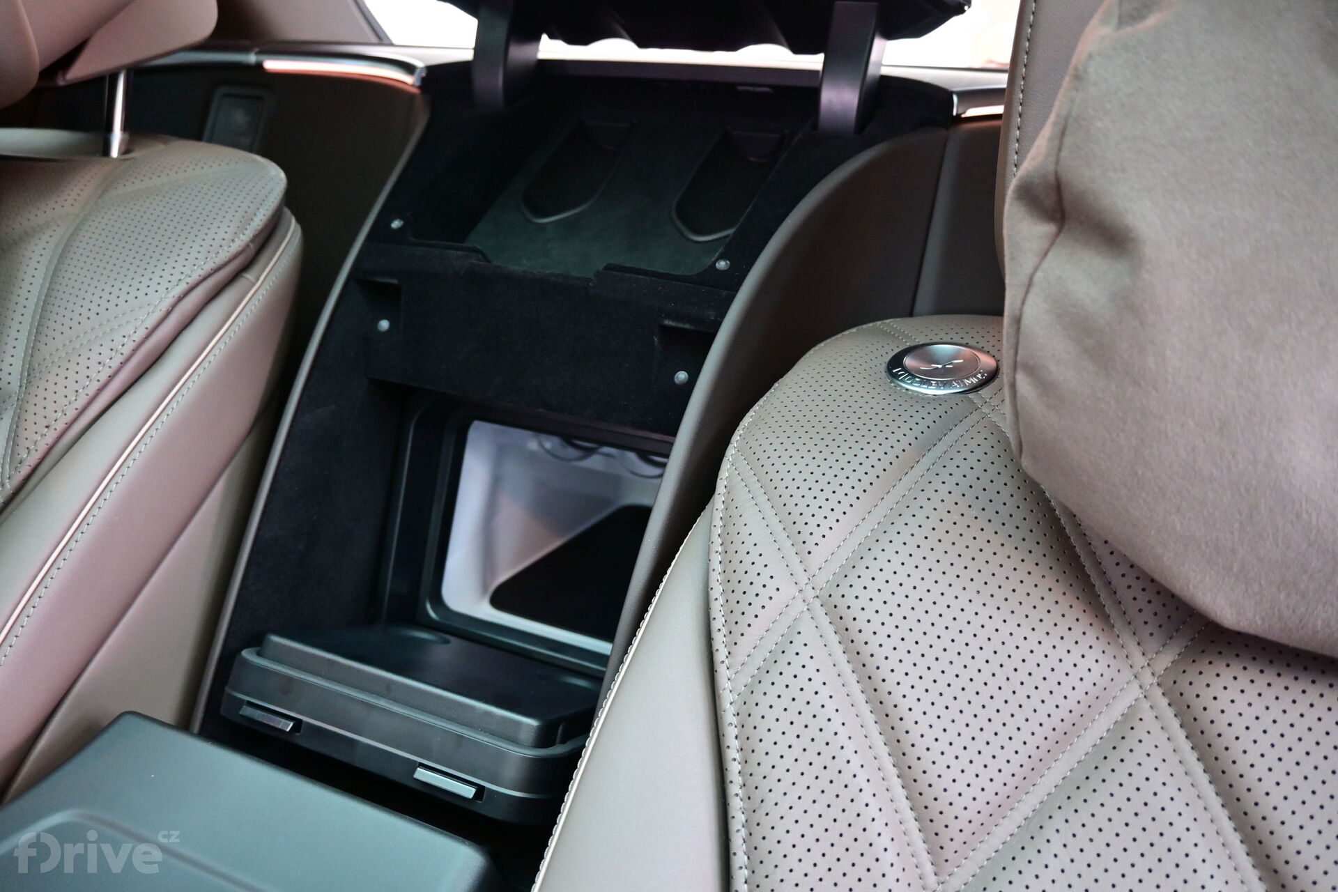 Mercedes-Benz Maybach EQS SUV