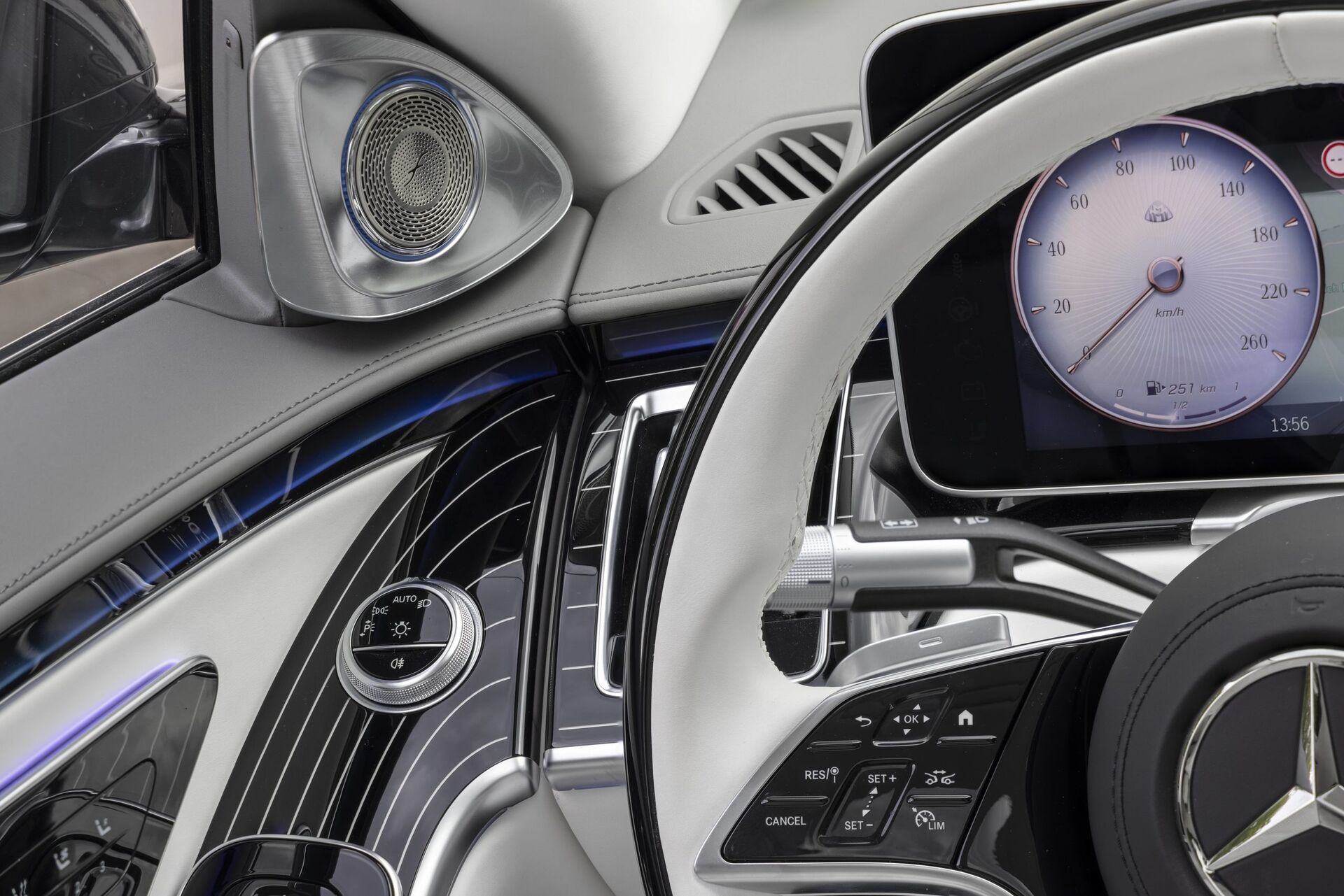 Mercedes-Benz Maybach S