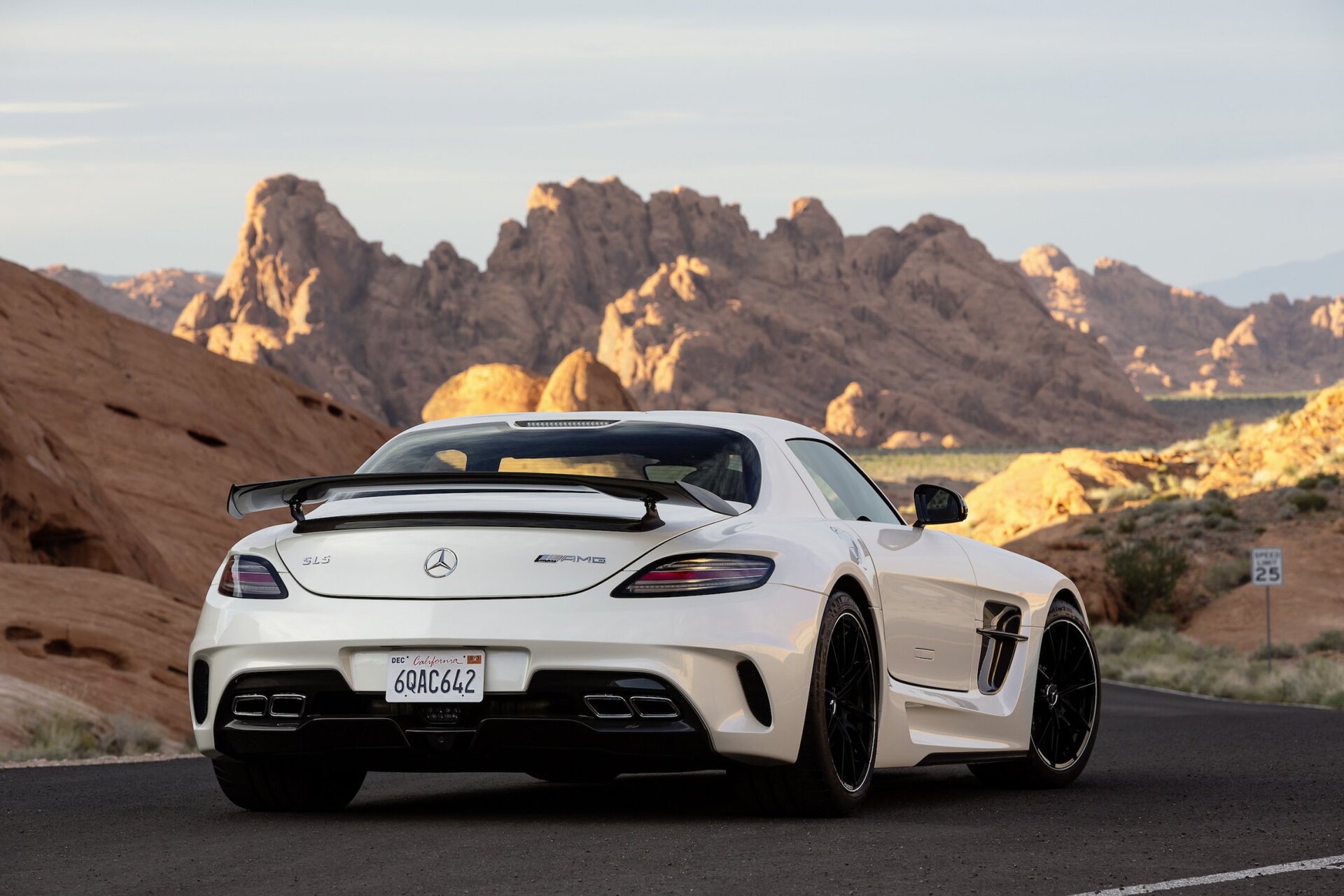 Mercedes Benz SLS AMG