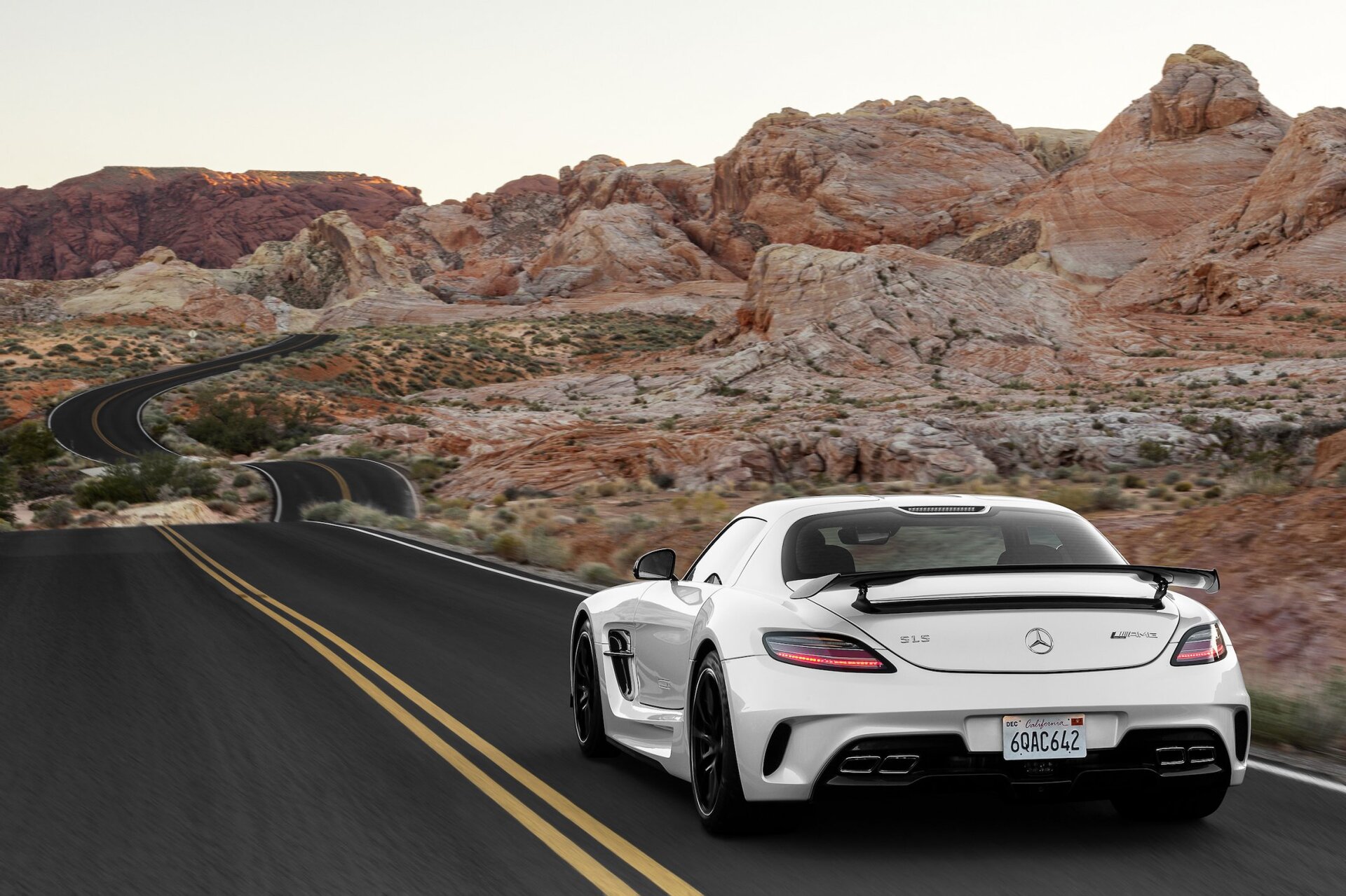 Mercedes Benz SLS AMG
