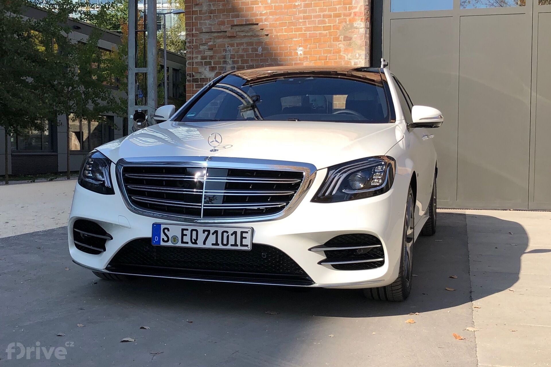Mercedes-Benz třídy S 560e