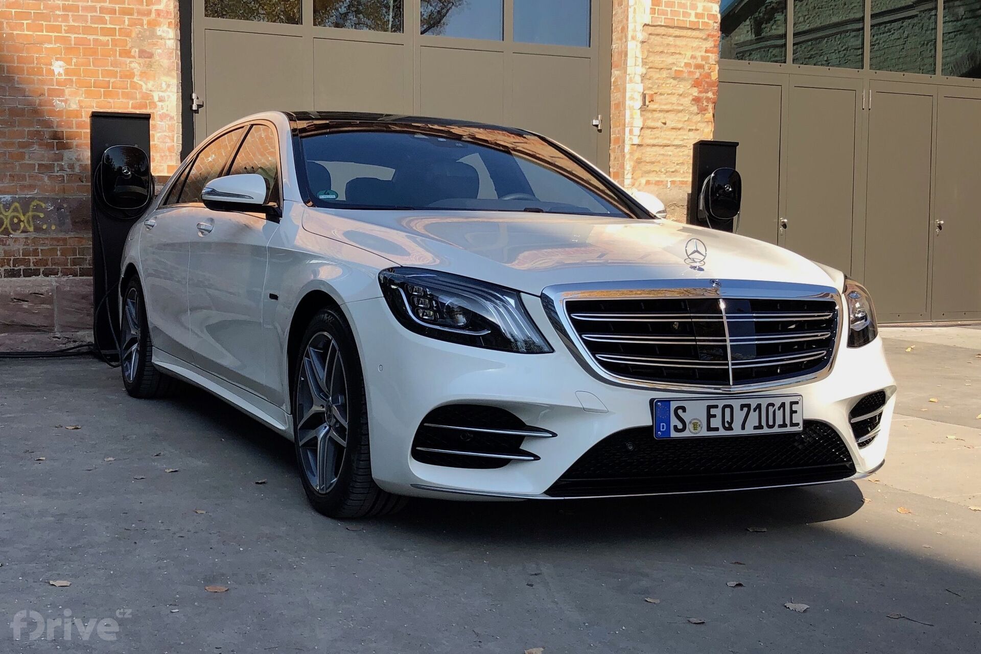 Mercedes-Benz třídy S 560e