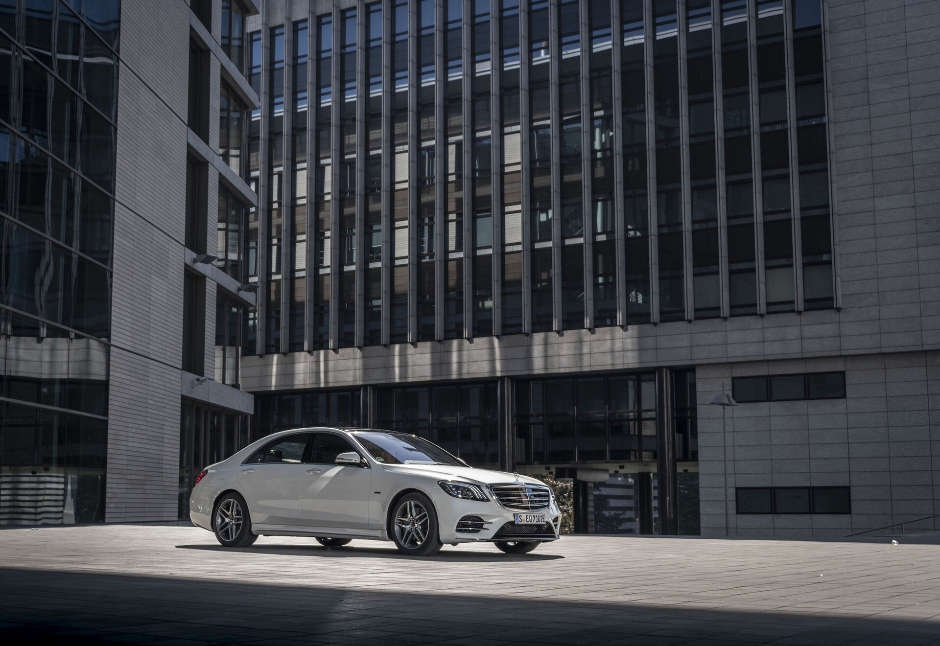 Mercedes-Benz třídy S 560e