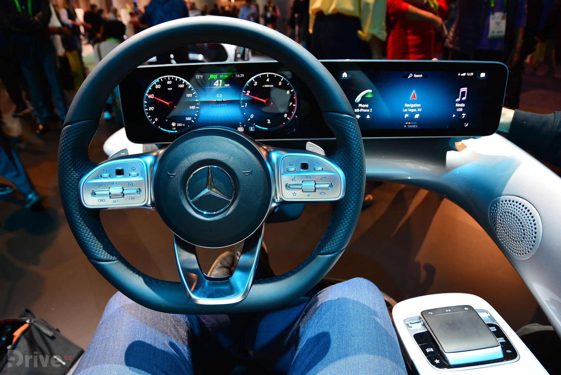 Mercedes-Benz User Experience