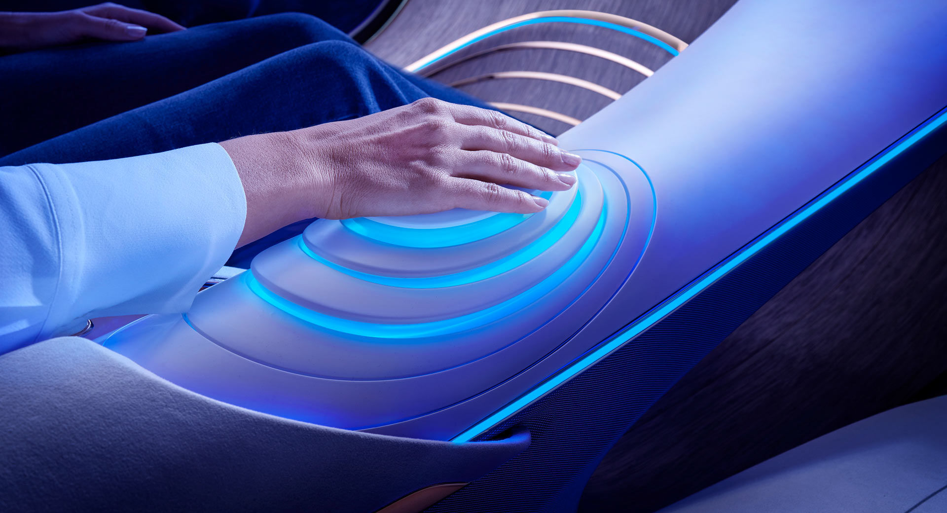 Mercedes-Benz Vision AVTR středový panel