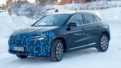 Mercedes EQA a EQB nafocen při testování