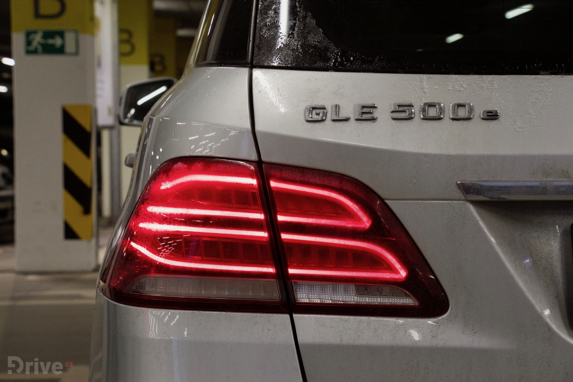 Mercedes GLE 500 e světlomet