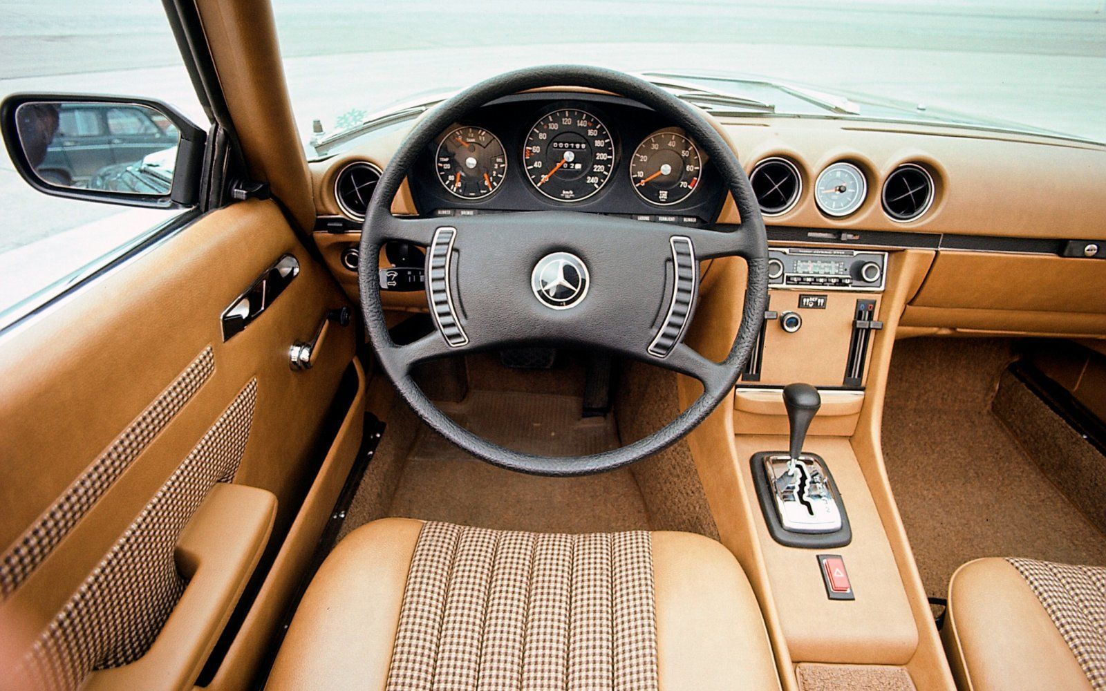 Mercedes SL W107