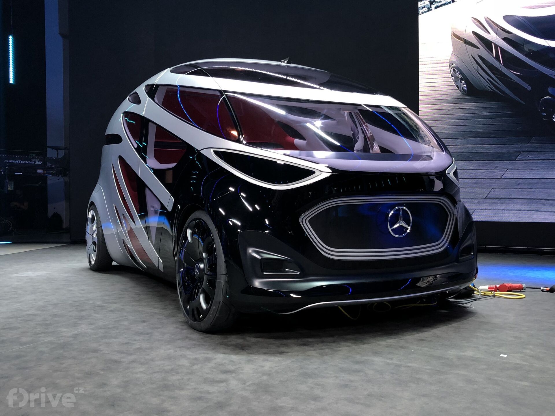 Mercedes URBANETIC