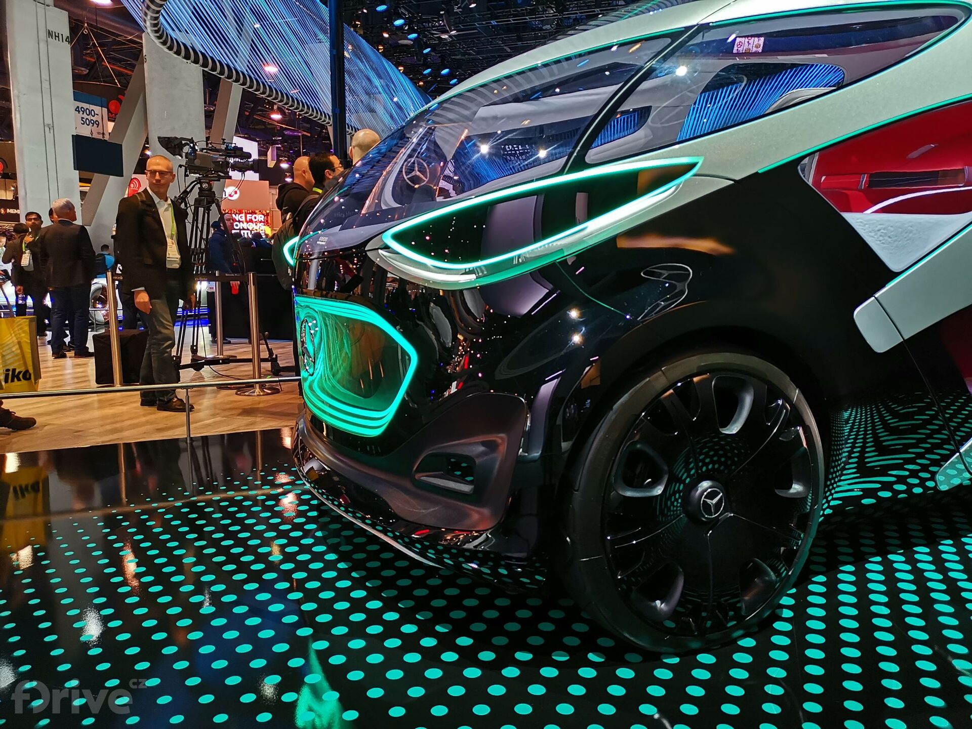 Mercedes Vision URBANETIC