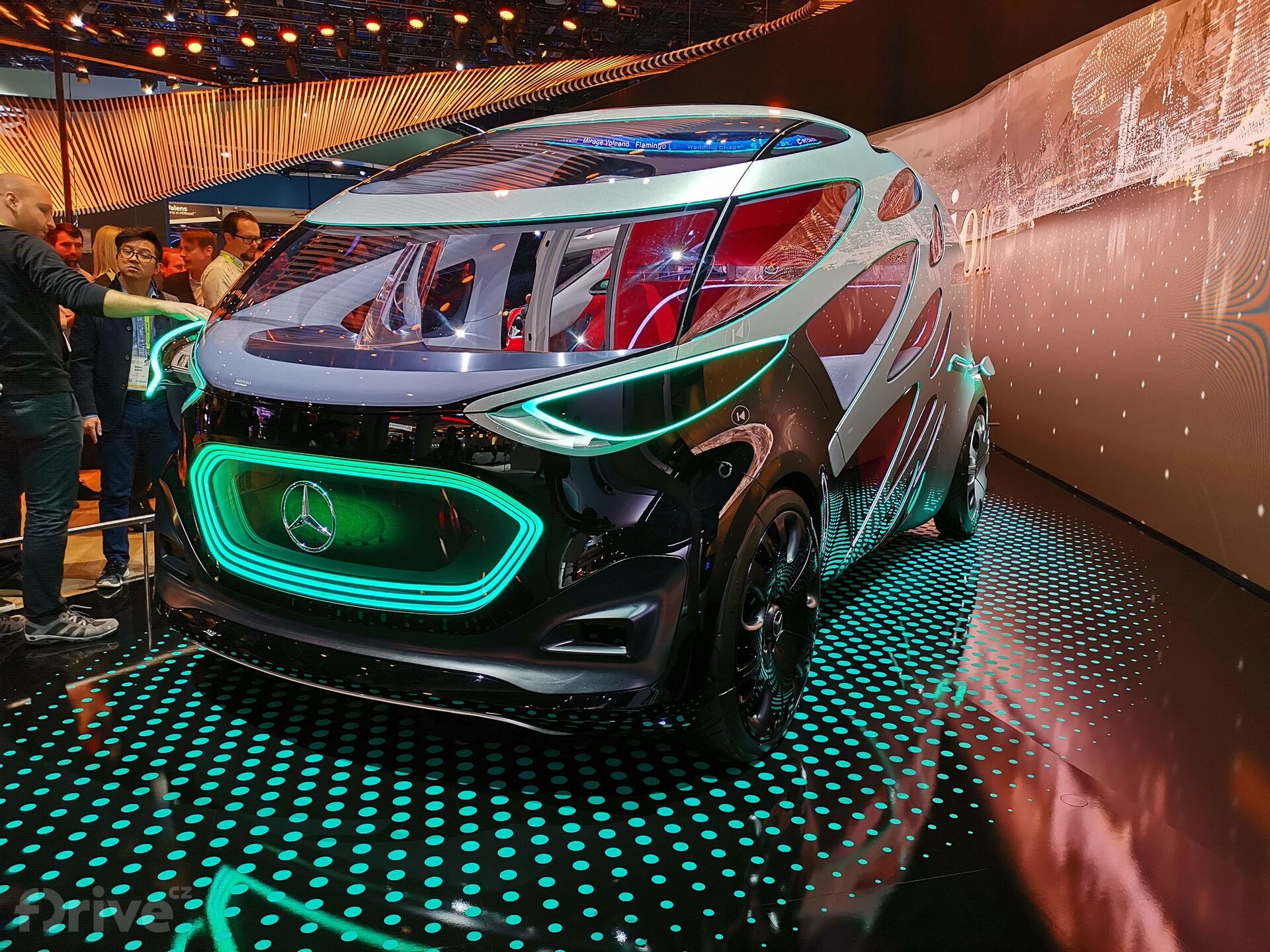 Mercedes Vision URBANETIC