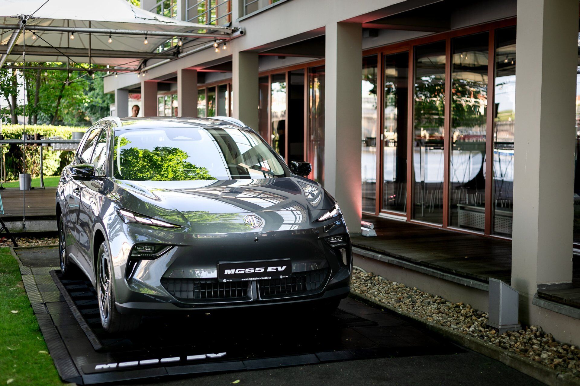 MG S5 EV