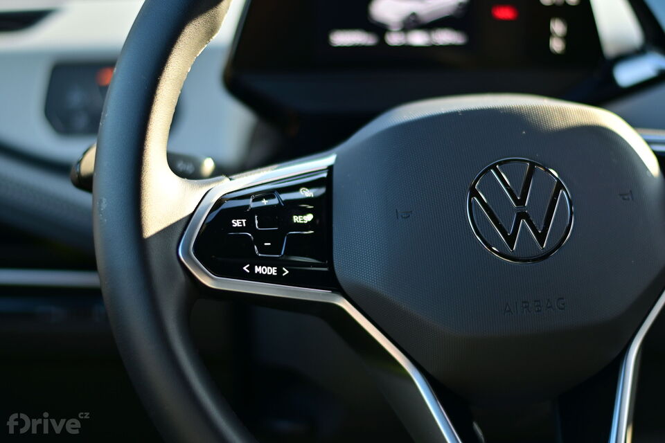 MG versus Volkswagen ID.3