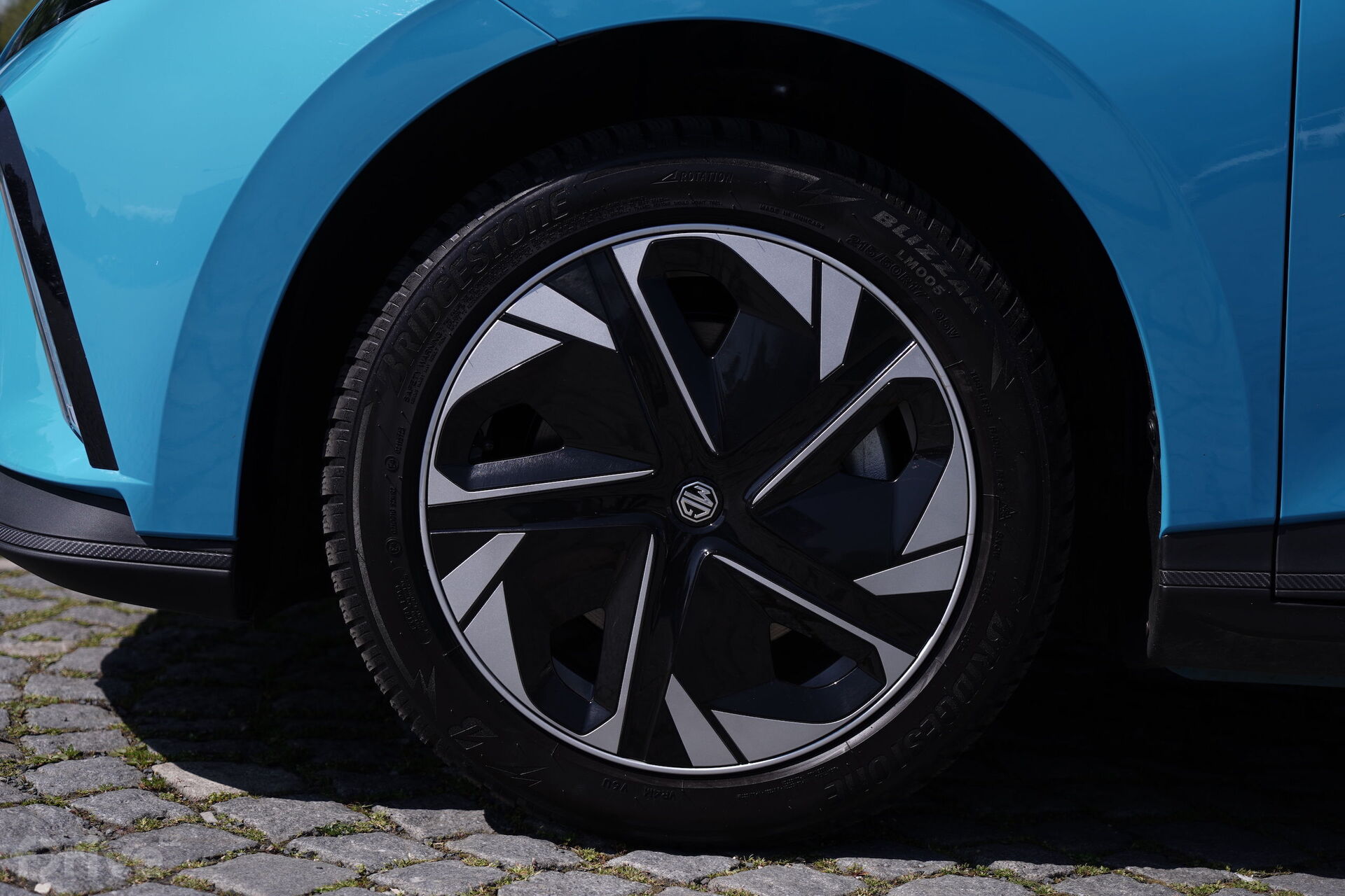 MG4 Electric Trophy Long Range