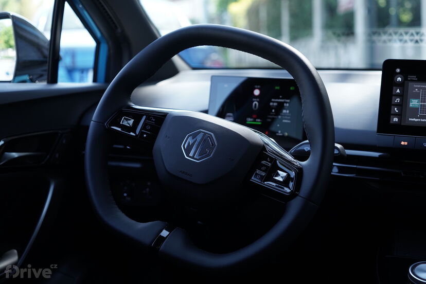 MG4 Electric Trophy Long Range