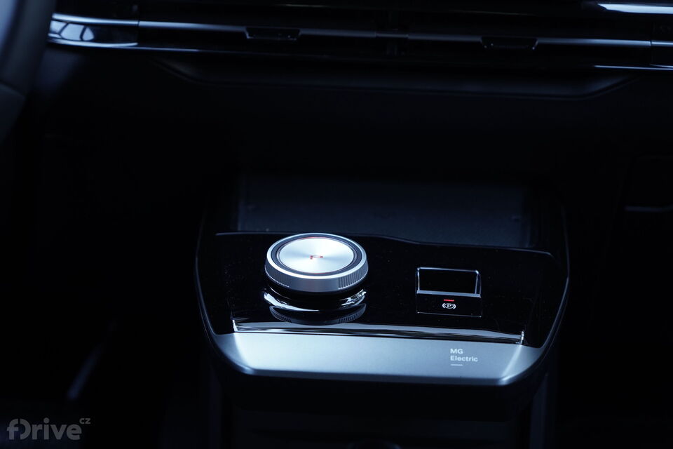 MG4 Electric Trophy Long Range