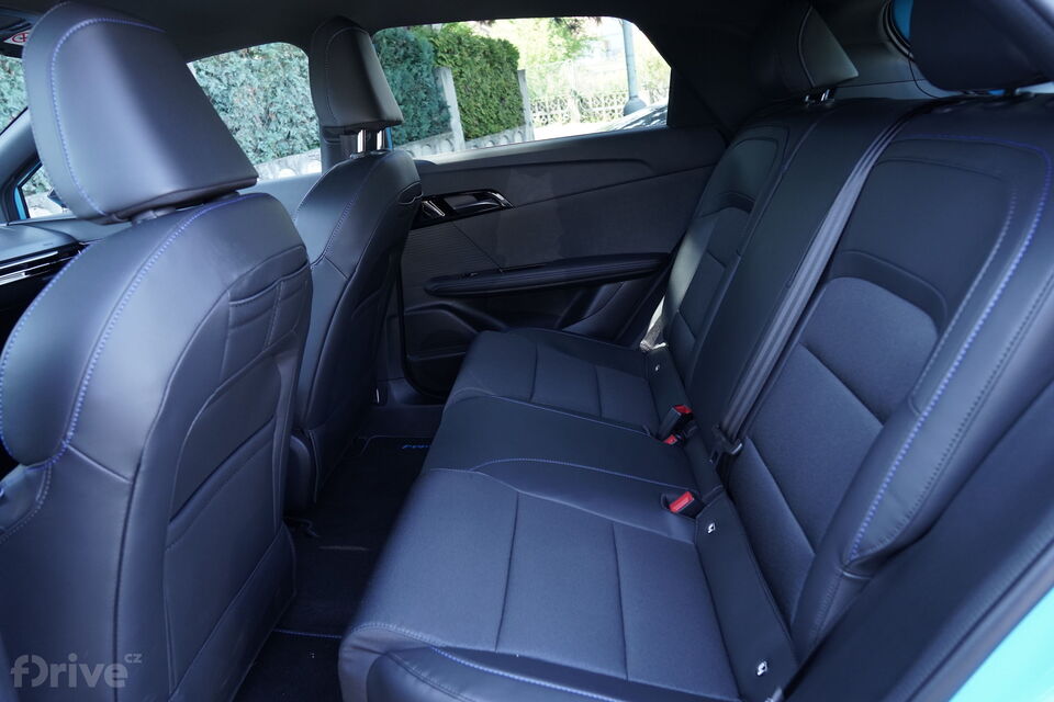 MG4 Electric Trophy Long Range