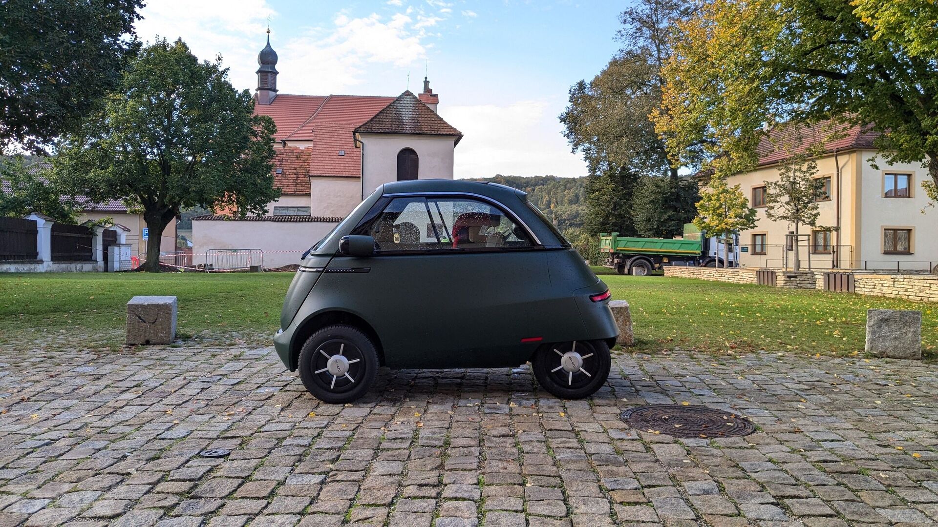 Micro Mobility Microlino (2021)