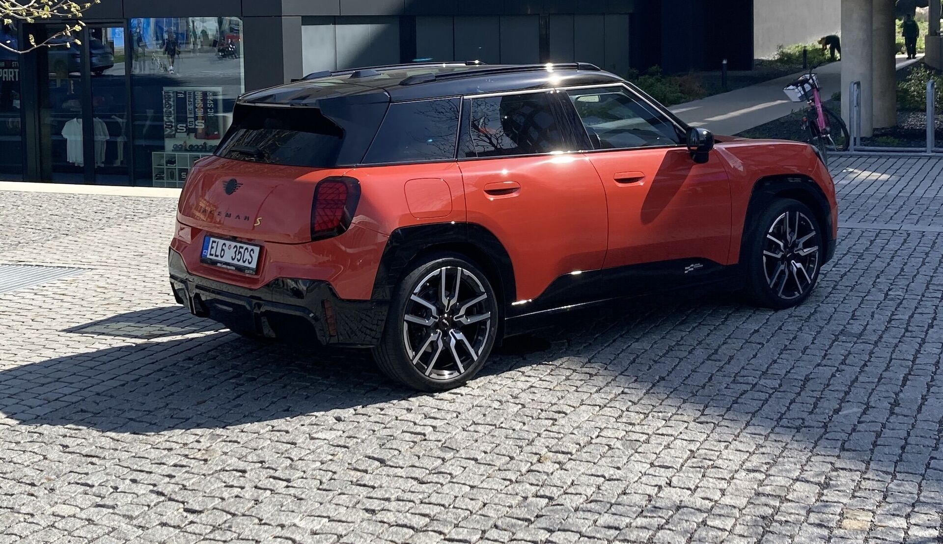 MINI Aceman
