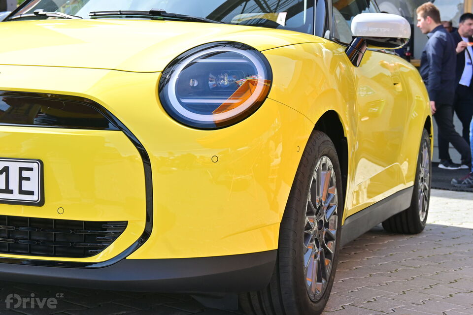 MINI Cooper (2024)