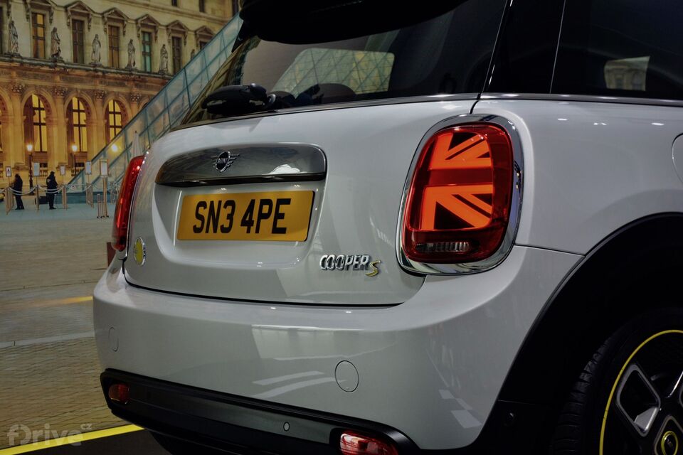 MINI Cooper SE