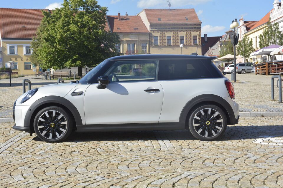 MINI Cooper SE