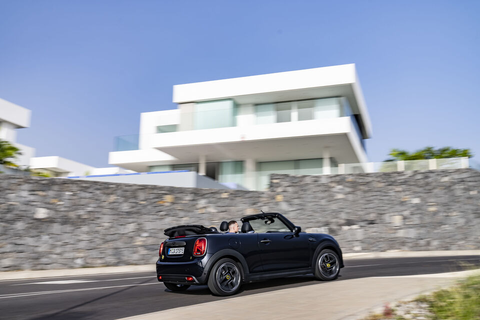 Mini Cooper SE Cabrio