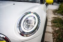 Mini Cooper SE LED světlomet