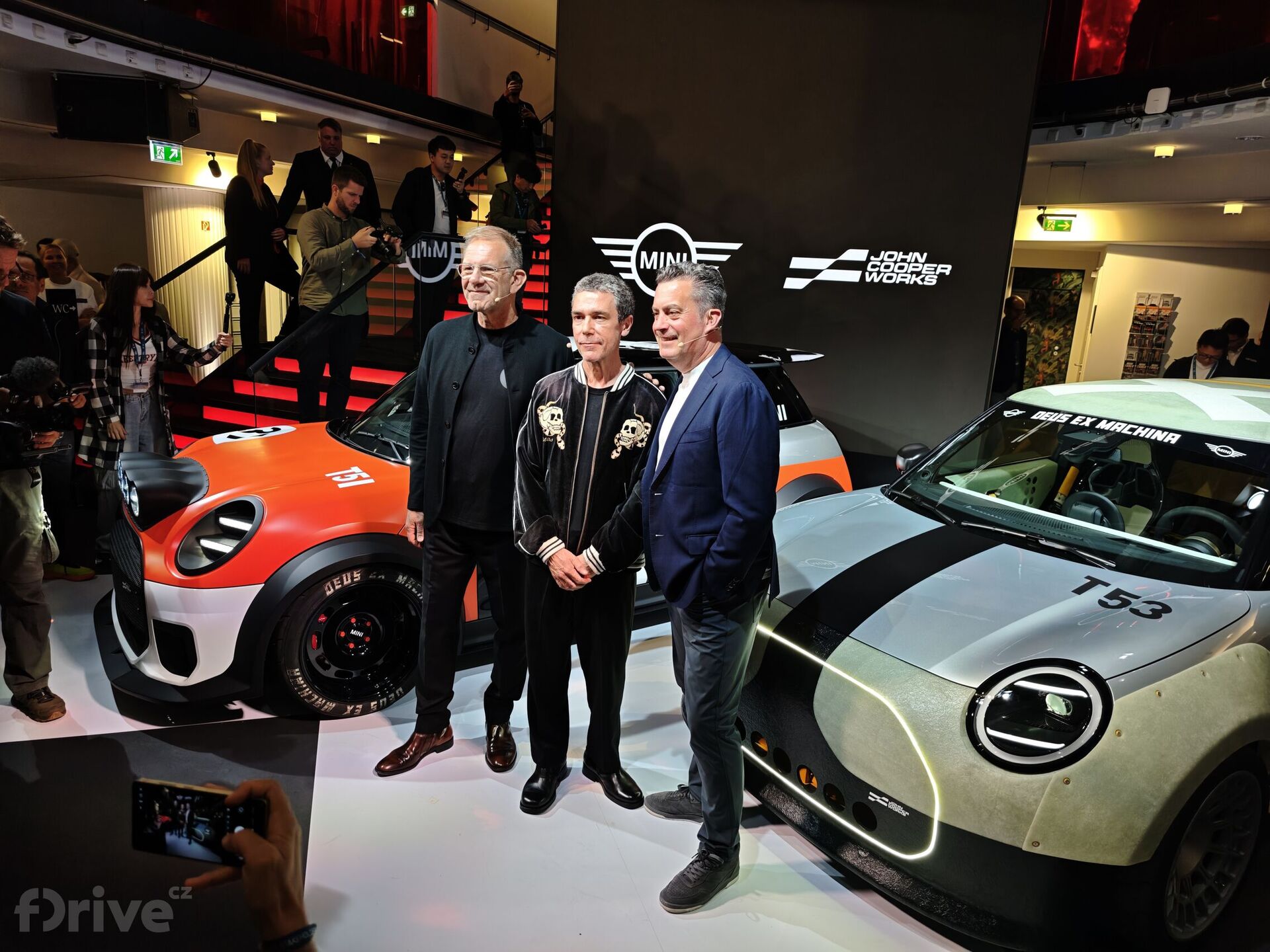 Mini Deus Ex Machina