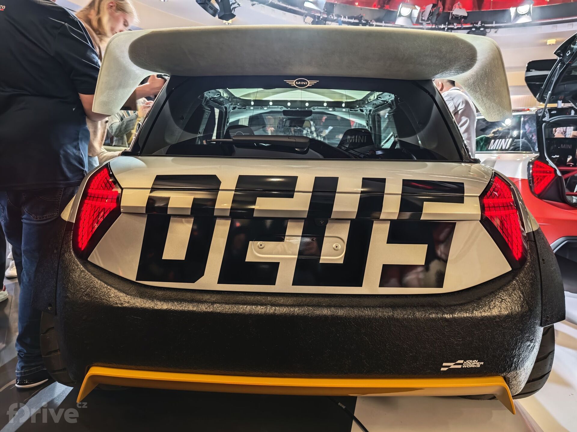 Mini Deus Ex Machina