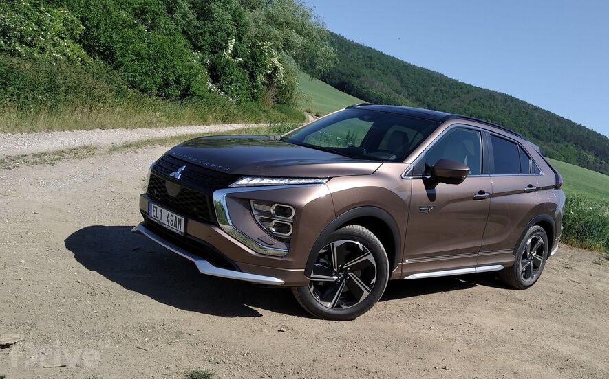 Mitsubishi Eclipse Cross PHEV (2021)