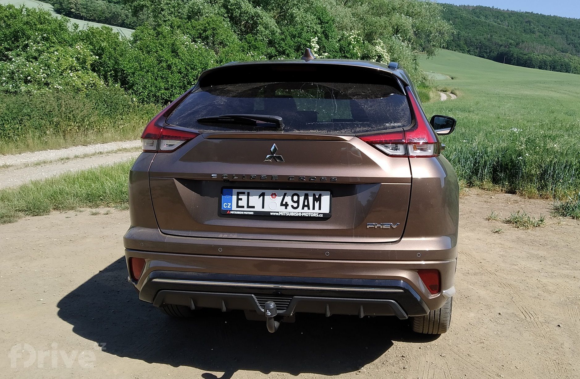 Mitsubishi Eclipse Cross PHEV (2021)