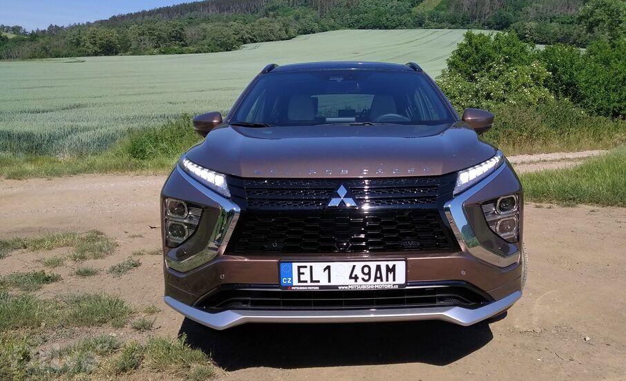 Mitsubishi Eclipse Cross PHEV (2021)