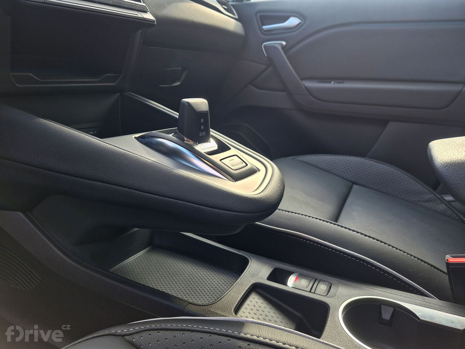 Mitsubishi Grandis 1.8 Hybrid Instyle