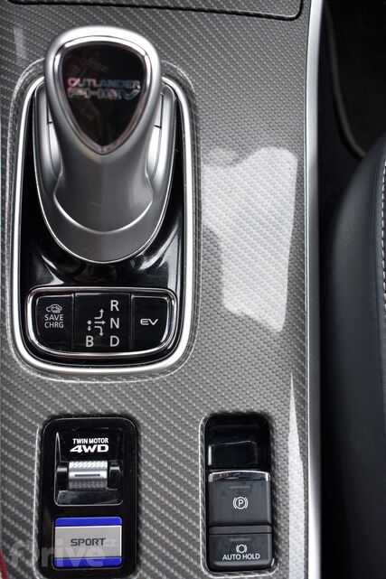 Mitsubishi Outlander (2018)